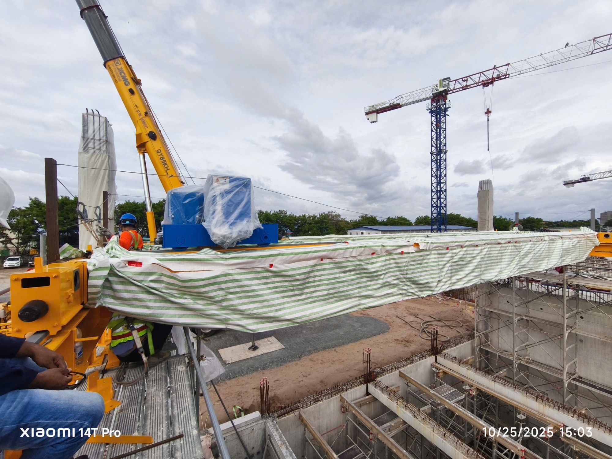 z7158507561878 9d3c1596ec88496019eb29cfc3d93efa