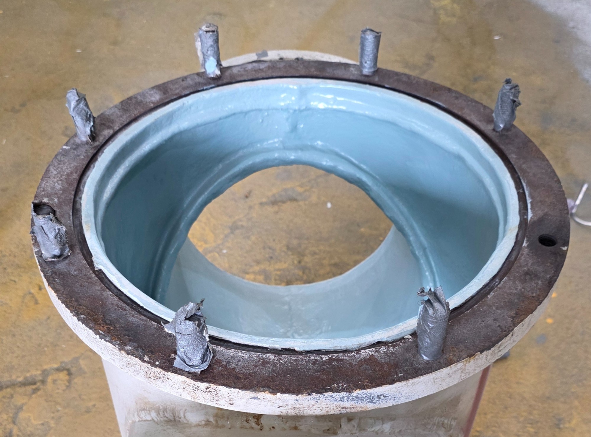 Phủ Polyglass VEF chống ăn mòn Pipe Spool Tàu Thiên Ưng 1